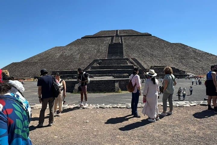Teotihuacan: Early Route Through the City of Gods