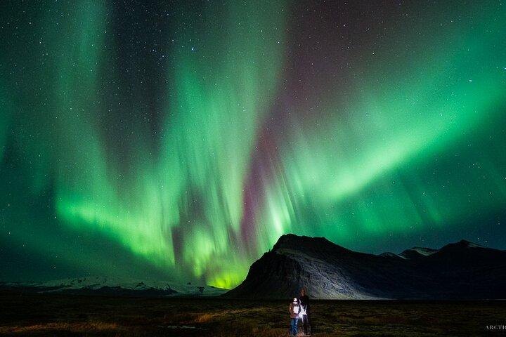 Luzes do Norte Privadas de 2 Dias, Glacier Lagoon e Cavernas de Gelo