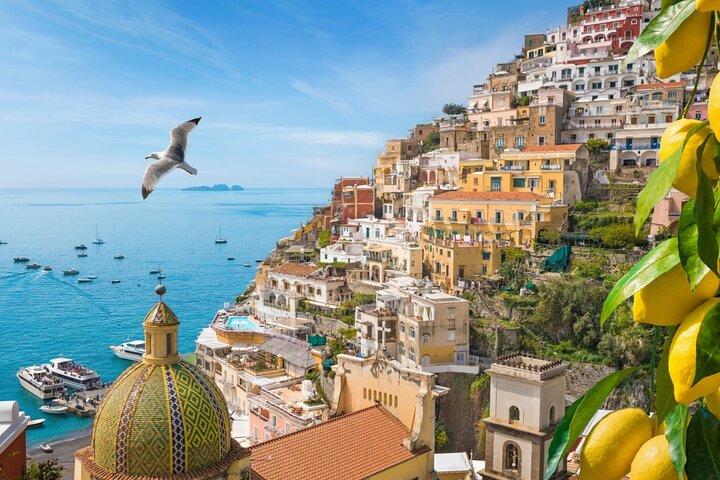 AMALFI COAST através de Positano, Amalfi e Ravello