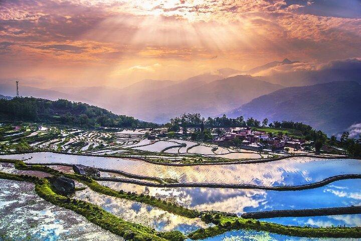 Kunming Dali e Lijiang Tour Privado de 4 dias saindo de Xangai