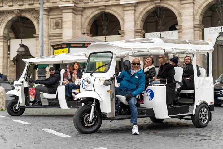 Private Tuk Tuk Tour in Rome