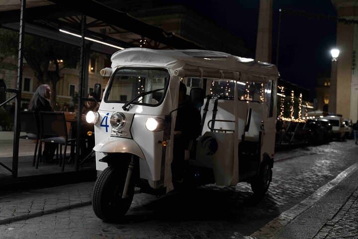 Private Tuk Tuk Tour in Rome