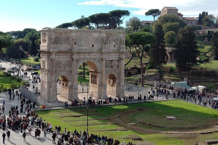 van Civitavecchia: Colosseum en het Forum Romanum
