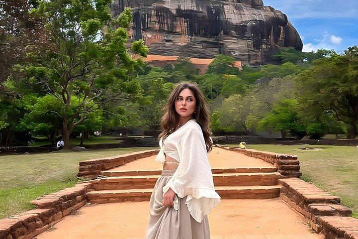 Lufthavnstransfer til Colombo Ella Galle Sigiriya Kandy og mere