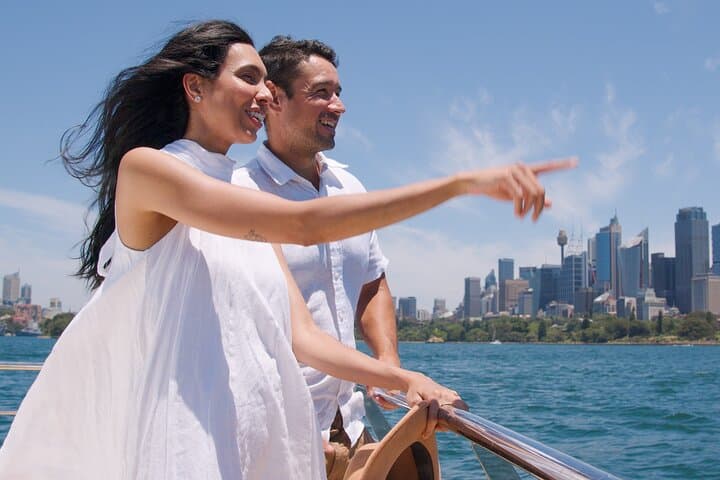 Sydney Harbour Sightseeing Highlights Cruise