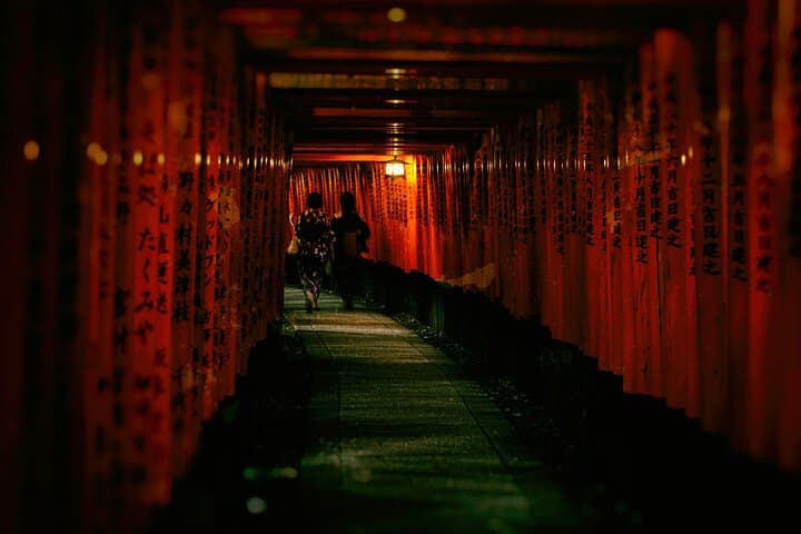 Kyoto Fushimi-Inari Night Walking Tour
