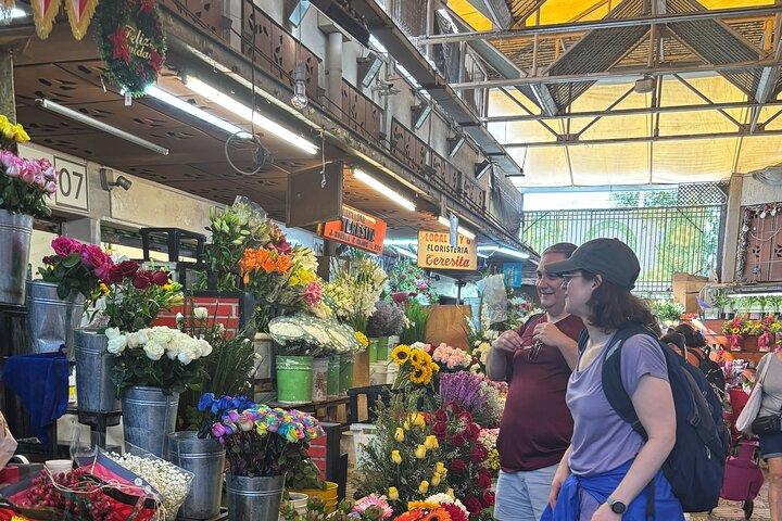 Tour de medio día por la ciudad de Santiago, como un local!