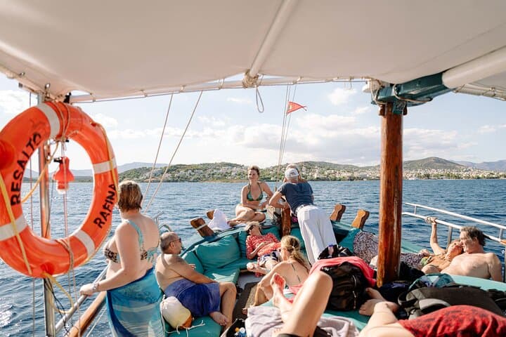 Athens mini cruise: "East Attica Hidden Gems"