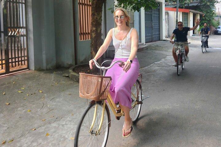 Hanoi Private Tour: Thay Pagode & Duong Lam Altes Dorf