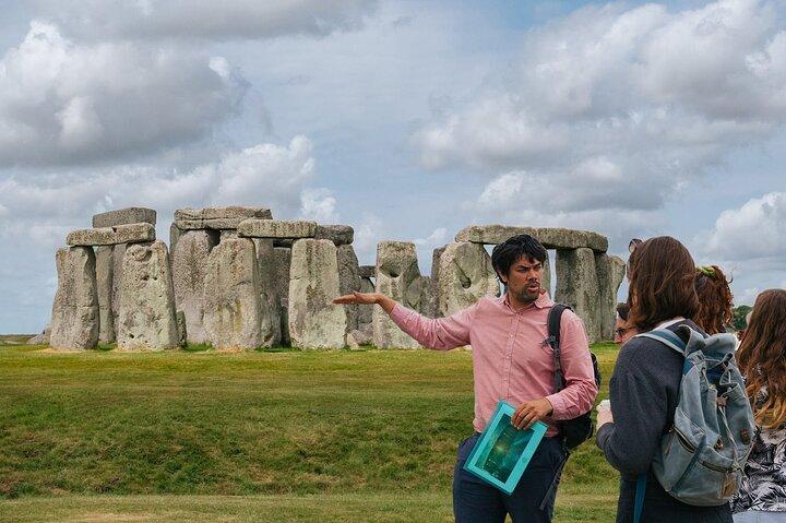 Stonehenge halvdags luksus guidet tur fra Bath for 2-8