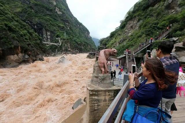 Tiger Leaping Gorge