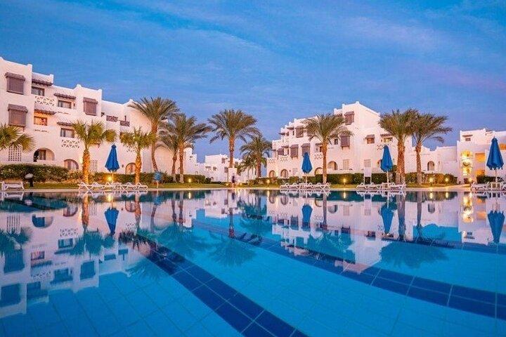 Hurghada Overnachting vanuit Luxor met privétransfers