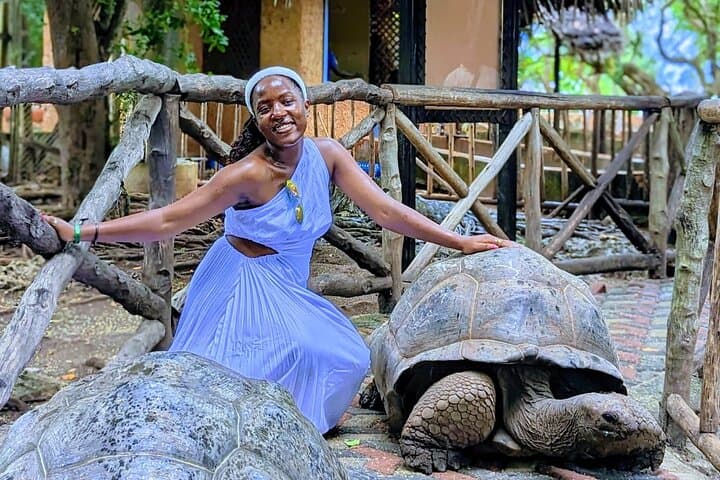 Private Full Day Tour to Spice Farm Stone Town and Prison Island