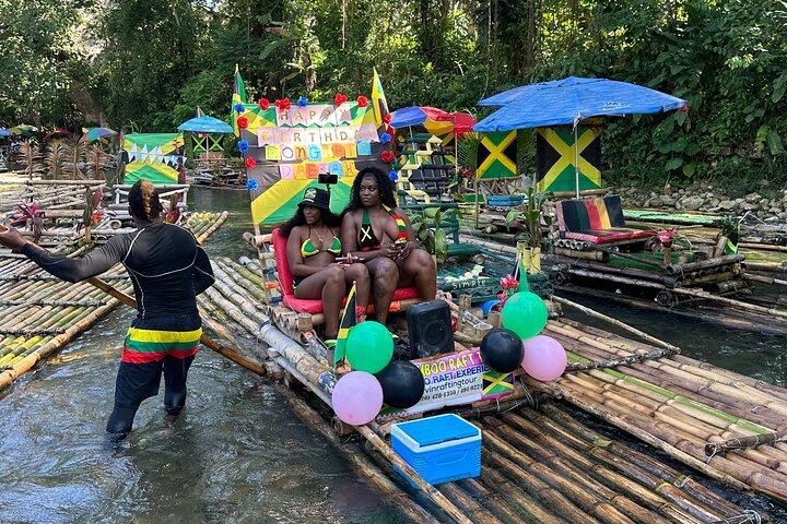 Tour guiado de rafting en Jamaica