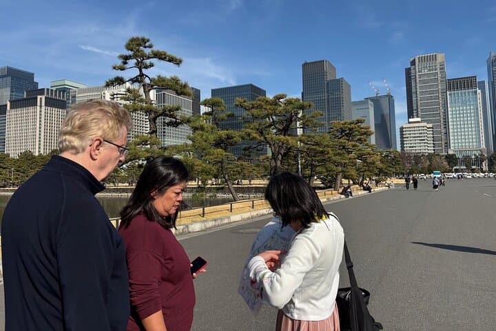 Tokyo Imperial Palace and Heritage of Edo Castle Private Tour