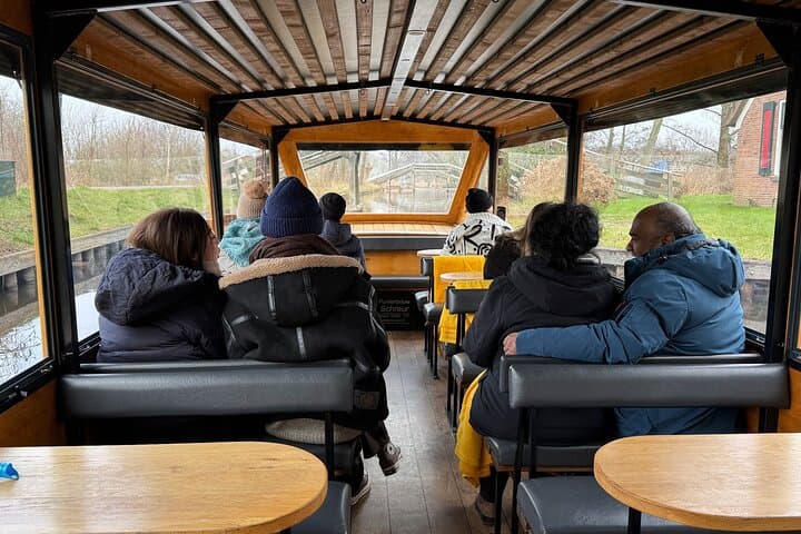 Zaanse Schans Giethoorn Private Tour from Amsterdam Canal Cruise