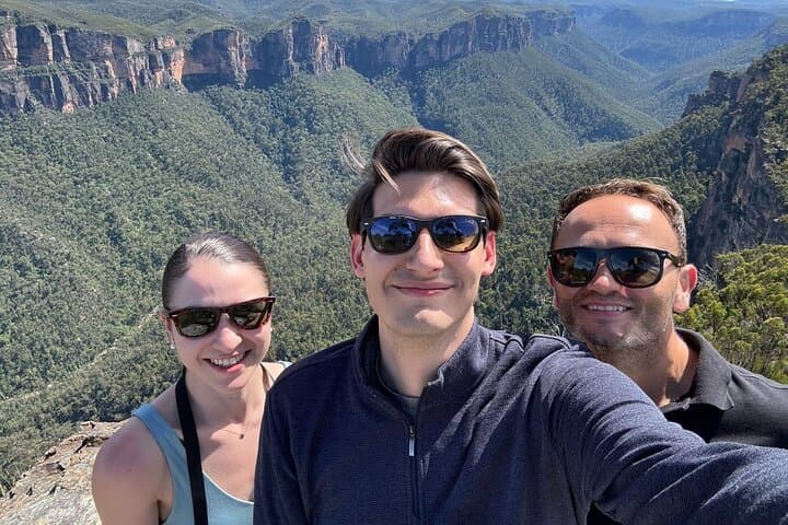 Blue Mountains Private Tour- Main attractions -Pick up & Drop off