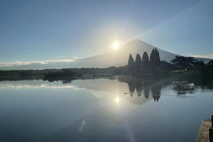 Private Car Tour to Mt. Fuji Lake Kawaguchiko