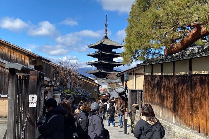 From Osaka to Kyoto for a Day of Culture and History