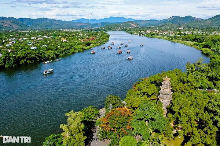 Hue Private Tradictional Dragon Boat (Cruise) Imperial van Herinneringen
