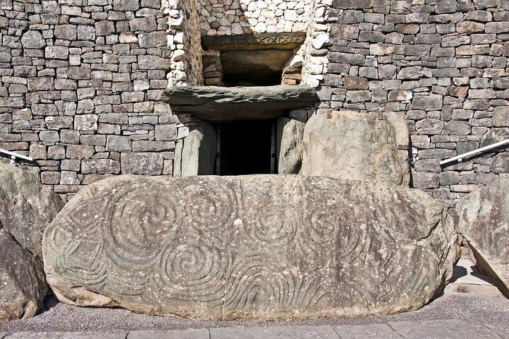 ニューグレンジ&ボインバレープライベートツアー:5000年の旅