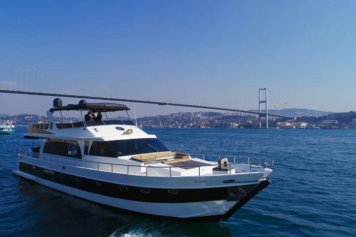 Istanbul Private Luxury Yacht Experience on the Bosphorus
