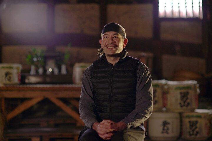 Tour por la cervecería de sake, cocina de sake y experiencia de maridaje
