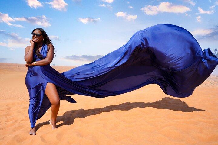 Dubai Desert Flying Dress Fotografie- en videotour