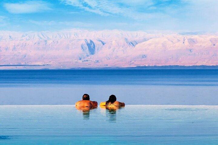 Excursão de 2 dias a Petra, Wadi Rum e Mar Morto saindo de Amã
