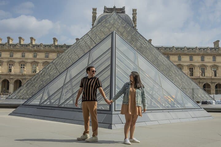Paris: Your Own Private Photoshoot at Louvre Museum