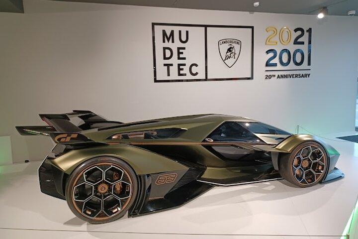 Bologne: Visite guidée du musée Lamborghini et billet d'entrée