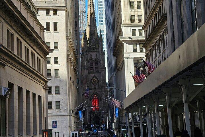 New York : Wall Street Finance & Power, 9/11 memorial & the Bull