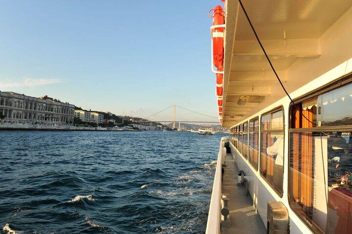 Bosphorus Cruise & Pierre Loti Cable Car Tour & Hotel Pick-Up