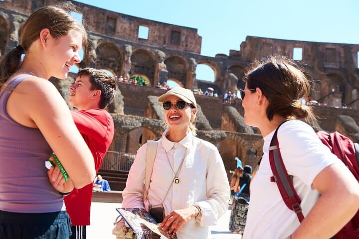 Colosseum Arena & Roman Forum: Small Group Tour (MAX 10 People)