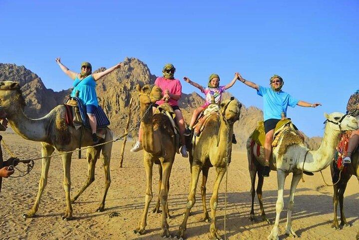 Sharm ATV Adventure to Desert Pyramid no pôr do sol
