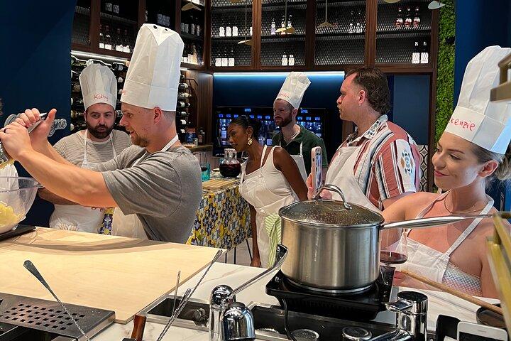 Nina's Sorrento Cooking Class: Godetevi cibo, musica e vino gratis