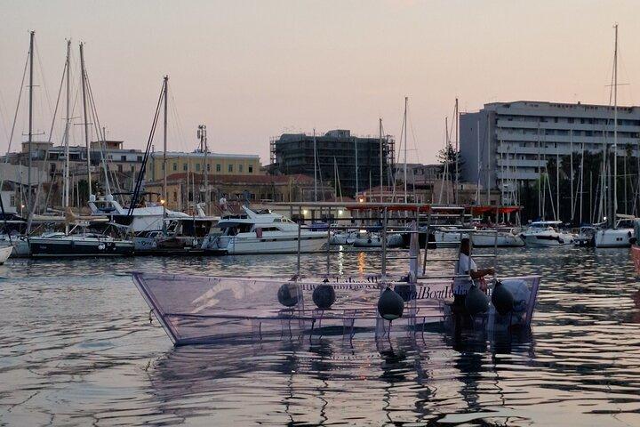 Syracuse : une excursion en bateau totalement transparente le long de la côte et des grottes