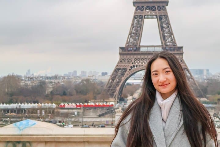 Exclusive Eiffel Tower Photo shoot - Chic & Timeless