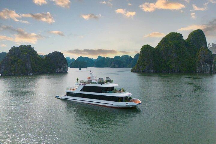 Luxury Sunset Cruise Admire Lan Ha Bay with Kayaking, Swimming
