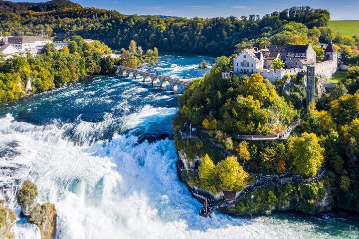 De Zurich Excursion privée d'une demi-journée à Rhine Falls & Stein am Rhein