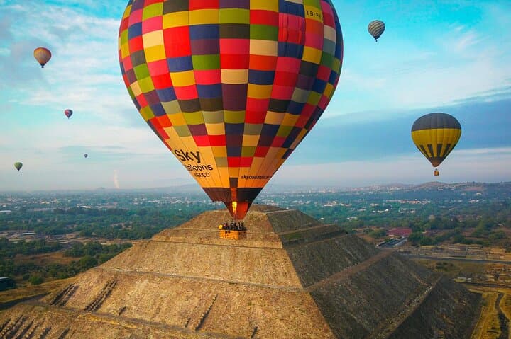 Hot Air Balloon Flight and Tour of the Majestic Pyramids