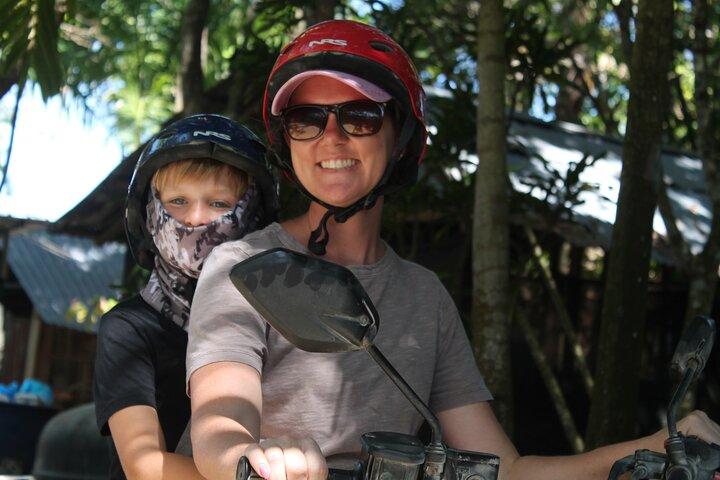Triple Aventure en famille - Cascades, tyrolienne et circuit en VTT avec déjeuner