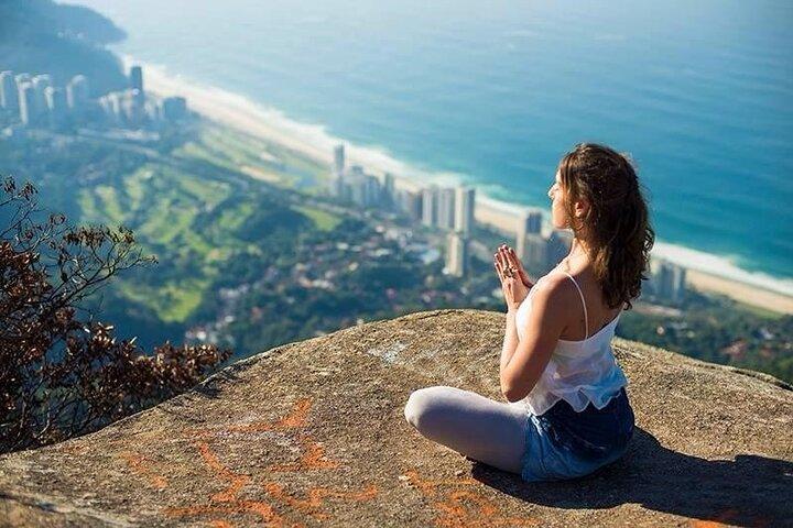 Yoga pelo Cable Car to Sugarloaf em Urca