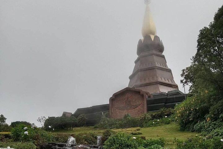 Au départ de Chiang Mai : visite d'une journée du parc Doi Inthanon et de la cascade