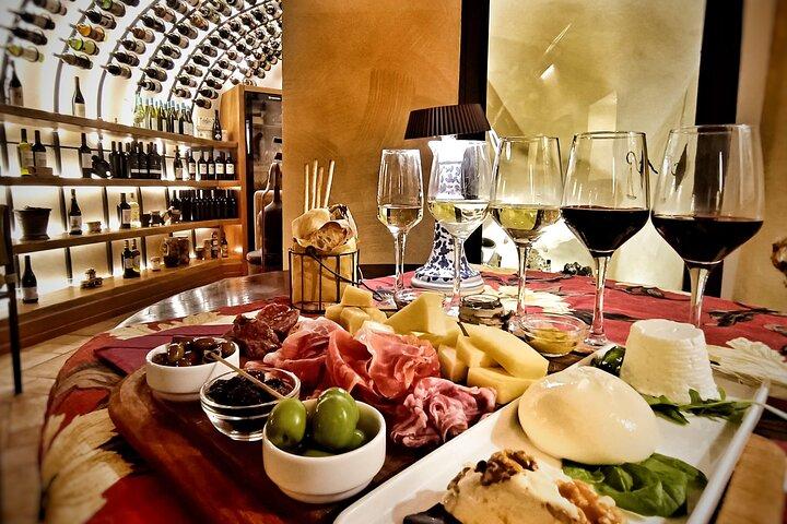 Rome op je eigen tempo tour en Food Wine Tasting Vip Experience