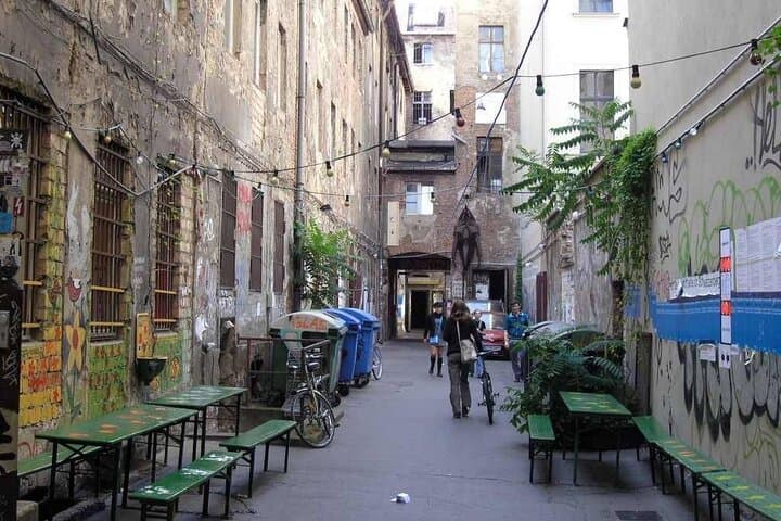 Tour of Historical Backyards of Berlin