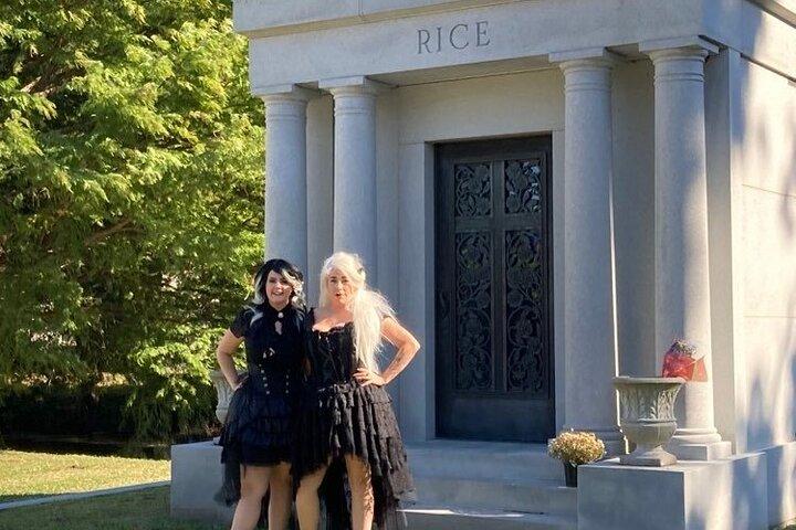 New Orleans 5 Cemeteries Tour : Anne Rice and Other Famous Graves(ニューオーリンズ5墓地ツアー:アン・ライスとその他の有名な墓)