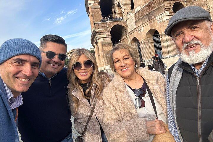 VIP Colosseum Tour with Ancient Rome Forums and Emperors' Palace
