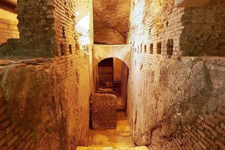 Roma : Recorrido por la Fontana di Trevi y sus secretos subterráneos + Ebook