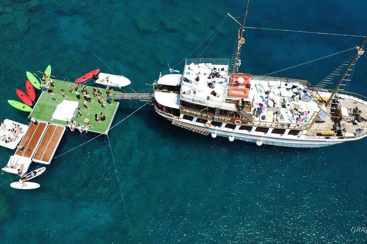 Rhodes Cruise - Diversão no Sol